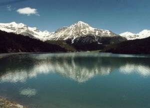 Xtrallusion photo library of independent, self-guided walking and sightseeing holidays in Italy. Pictures, images, photos and photographs taken along the way of this 1-day walking itinerary, to give you a visual impression of the day's walk.